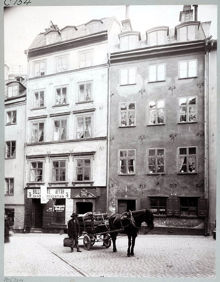 Brända tomten mot Skärgårdsgatan 3 och 5