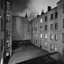 Nattbild från gård, Banérgatan