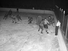 Stadion. Ishockeymatch mellan USA - Sverige/Tre Kronor