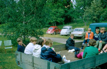 Fiskeboda barnkoloni: Barn på bilflak