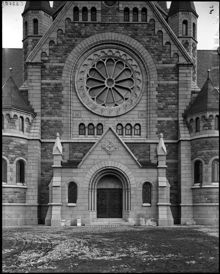 Huvudportalen till Sofia Kyrka i Vita Bergen