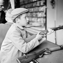 Mats Lindgren vid skjutstånd på Gröna Lund