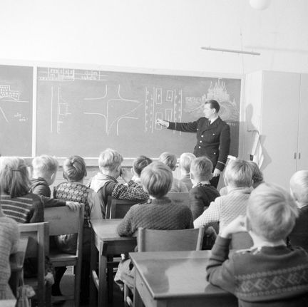 Trafiklektion i Kungsholms folkskola