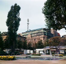 Kungsträdgården; norra delen. NK i fonden