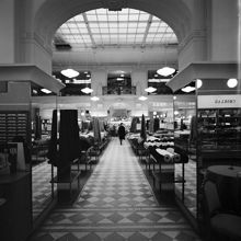 Interiör med ljusgård i Sidenhuset