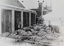 Engelbrekts folkskola. Stilla timmen på takterrass 1915
