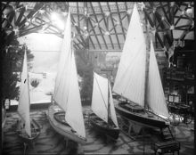 Interiör ifrån turist- och sportutställningens paviljong på 1897 års Allmänna konst- och industriutställning på Djurgården