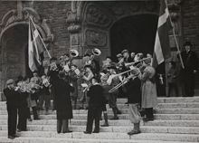 Svenska flaggans dag firas vid Högalidskyrkan 1933 