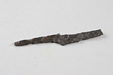Järnålderskniv, en gravgåva från grav 3, från gravfältet Spånga 134:1 i Akalla.