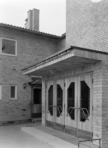 Portar till Gubbängens Folkskola