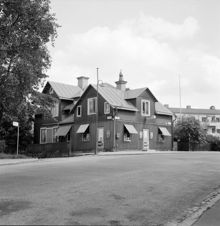 Hus med mataffär i Bromma år 1954