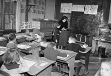 Engelska skolan. Interiör från ett klassrum, lektion