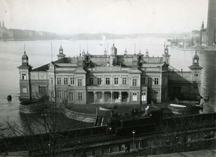 Strömbadet: Ritat av arkitekten Axel Kumlien