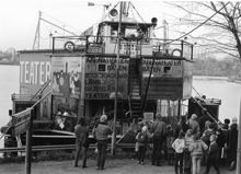 Teaterbåt i Gröndal 1984