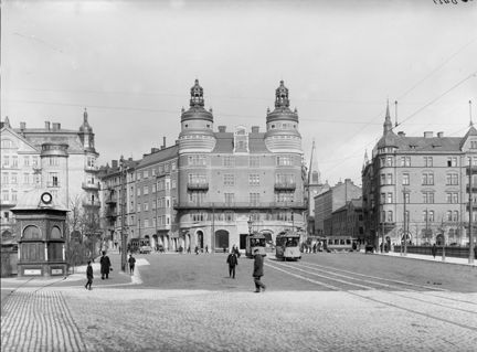 Carlbergska huset, Barnhusgatan 18 