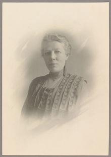 Textilkonstnären Agnes Branting