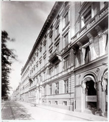Kungsträdgårdsgatan 2 B