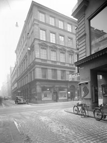 Apelbergsgatan österut vid korsningen av Drottninggatan (t.h)