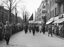 Socialdemokraternas traditionella första majdemonstration, gick från Humlegården till Gärdet