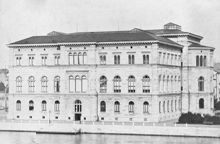 Nationalmuseums fasad mot Skeppsholmen