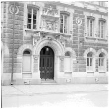 Porten till Nybrogatan 62