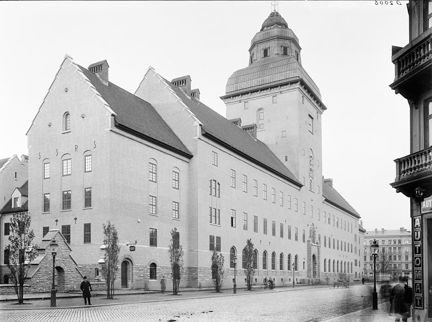 Bild på Rådhuset på Schleegatan på Kungsholmen.