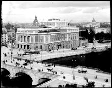 Operan vid Gustav Adolfs Torg sedd från Helgeandsholmen