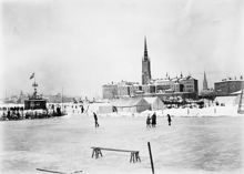 Riddarfjärdens skridskobana sedd mot Riddarholmen