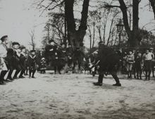 Skolgymnastik i Humlegården 1910